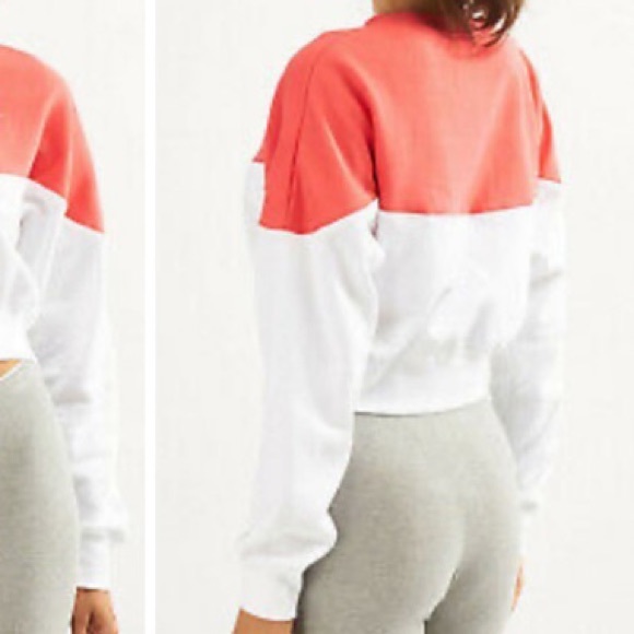 Nike Heritage Colour Block Cropped Sweater - Picture 2 of 2